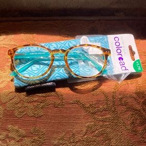 NWT Coloread by Foster Grant reading glasses and coordinating case.